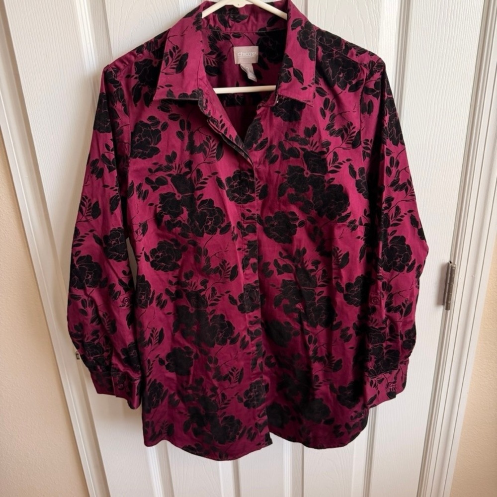 Chicos‎ Magenta Black Floral Burnout Button Down Shirt Blouse Roll Tab Size 2 L